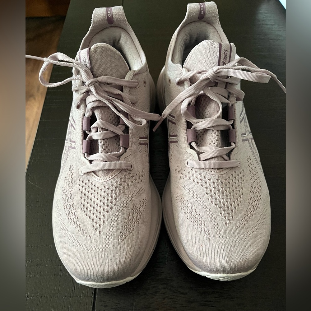 ASICS gel nimbus 26